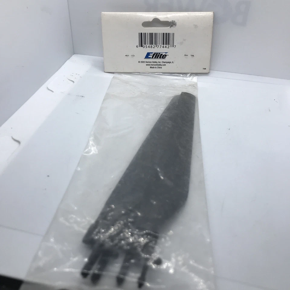 Eflite E-FLITE EFLH1221 Upper Main Blade 2x Set OF 2 BCX Brand New Sealed - Image 2 of 4