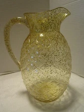 Modern Clear w/Gold specks Acrylic Pineapple Barware Pitcher 80 Oz.  2000's