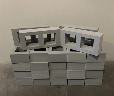  24 x BlueCaps lebensgroße Schaumstoff Brise Block/Ziegel Bausteine sensorisches Spielzeug