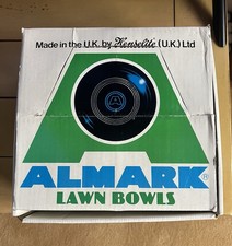 Almark Bowls Size 6 Medium, Black With Hand Grips With Blue Rings