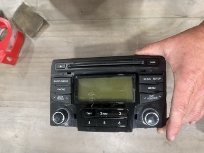 2013-2014 HYUNDAI SONATA AM FM CD PLAYER EQUIPMENT RECEIVER OEM, 96180-3Q700