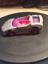 HOT WHEELS BARBIE EXTRA HCT 35