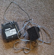 PANASONIC PNLV226E Adapter + PNLC1018 I.T.E. ACCESSORY BATTERY CHARGER