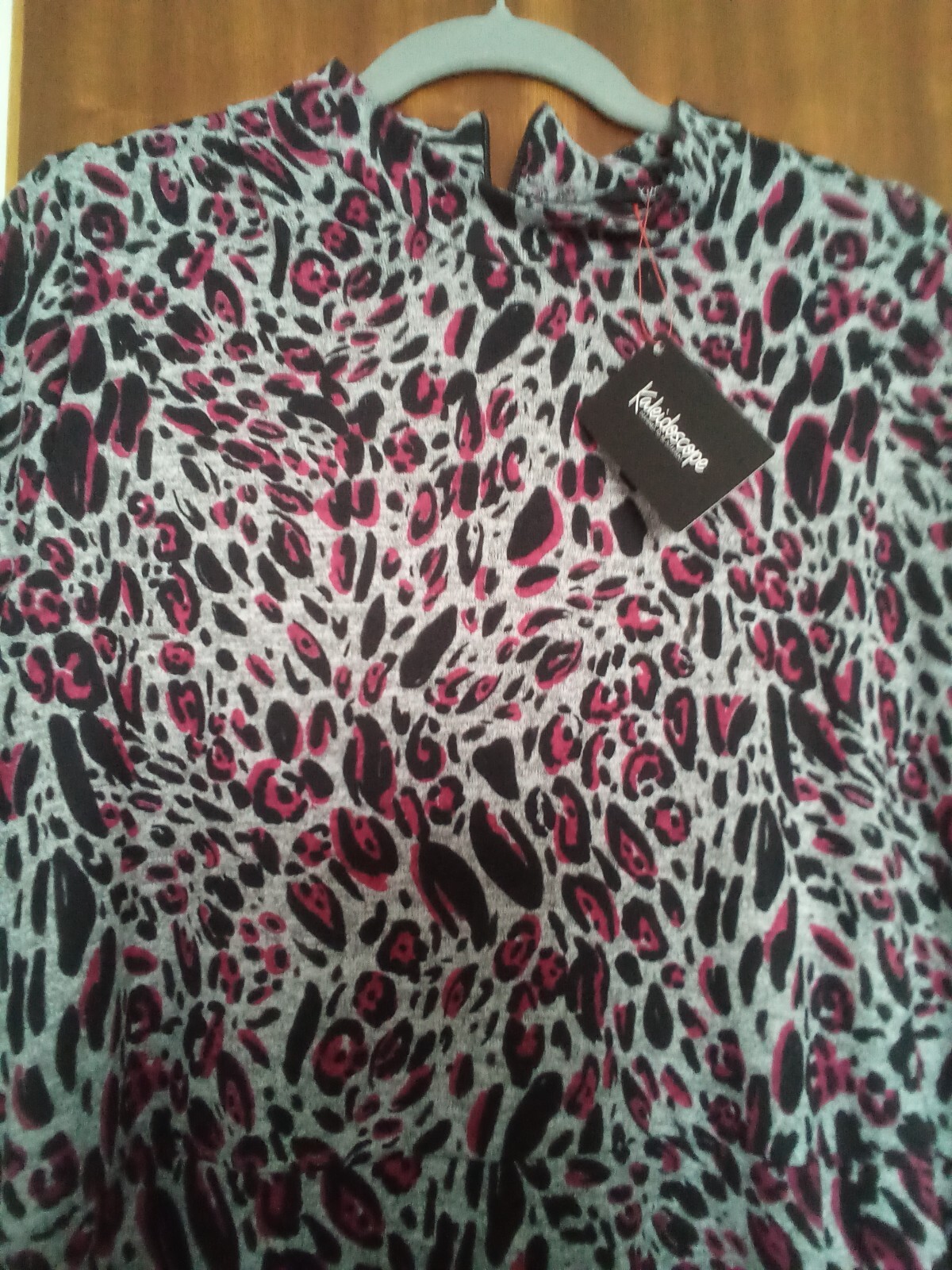 New Kaleidoscope 18 Dress in Trendy Animal Print Design-image