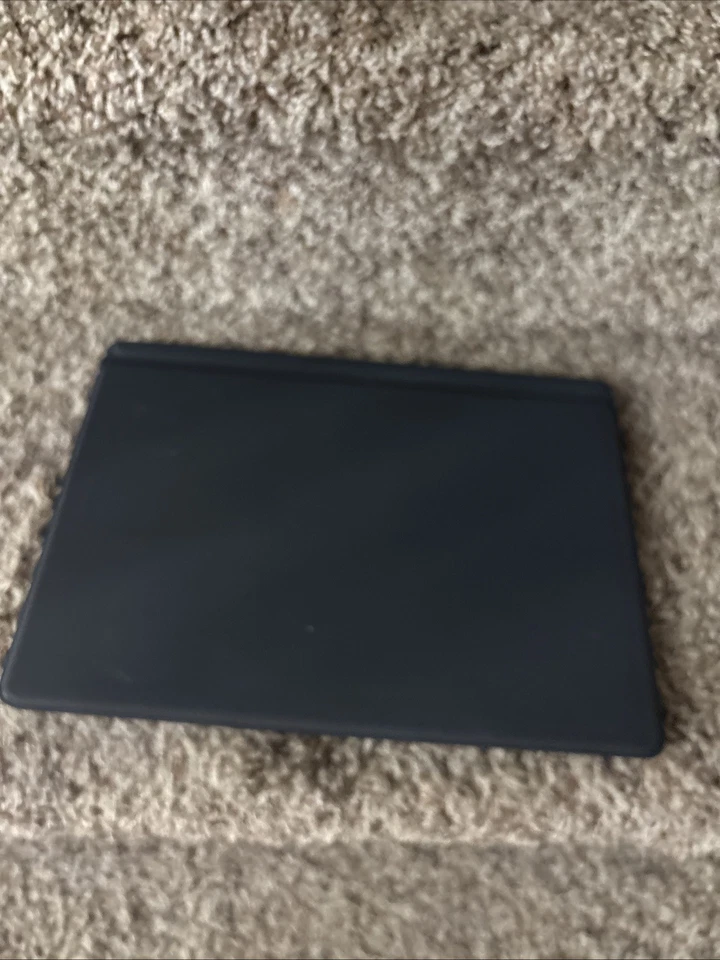 Microsoft Surface Pro X con Windows 11 128 GB Foto 3 de 4