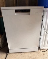 Hisense HS673C60WUK 60cm Freestanding Dishwasher - White