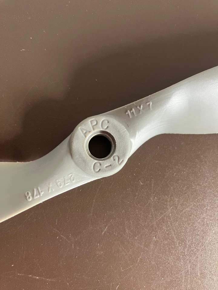 APC Elektro Propeller Serie C-2, 11 x 7, 279 x 178 - Bild 2 von 3