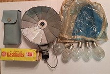 Vtg Heiland Tilt-A-Mite Flash Attachment, Case, Bulbs, 2 Flash Covers, Untested