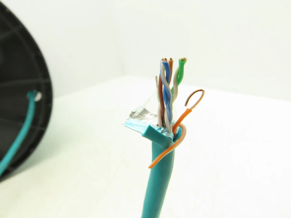 CommScope 4604805/10 Wire Spool 24AWG 4 Pair Sun Oil Resistant Cat5e Cable 800' - Image 2 of 4