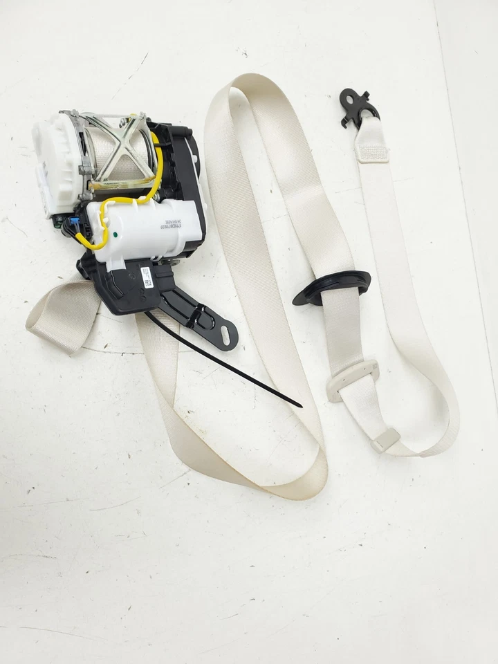 BMW ALPINA B7 750 G12 2016-2019 retractor de cinturón de seguridad delantero derecho OEM  Foto 3 de 4