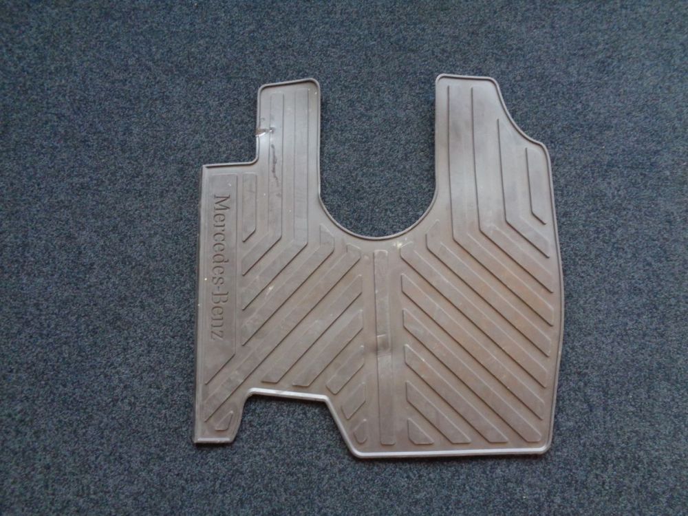 Fußmatte A9676840003 MERCEDES | eBay 