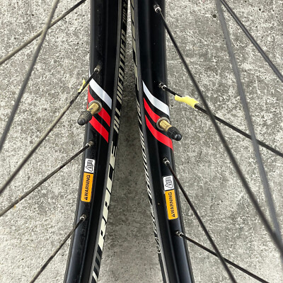 Bontrager Race Wheel Set 700c 32 Hole 130 Road Race Bike