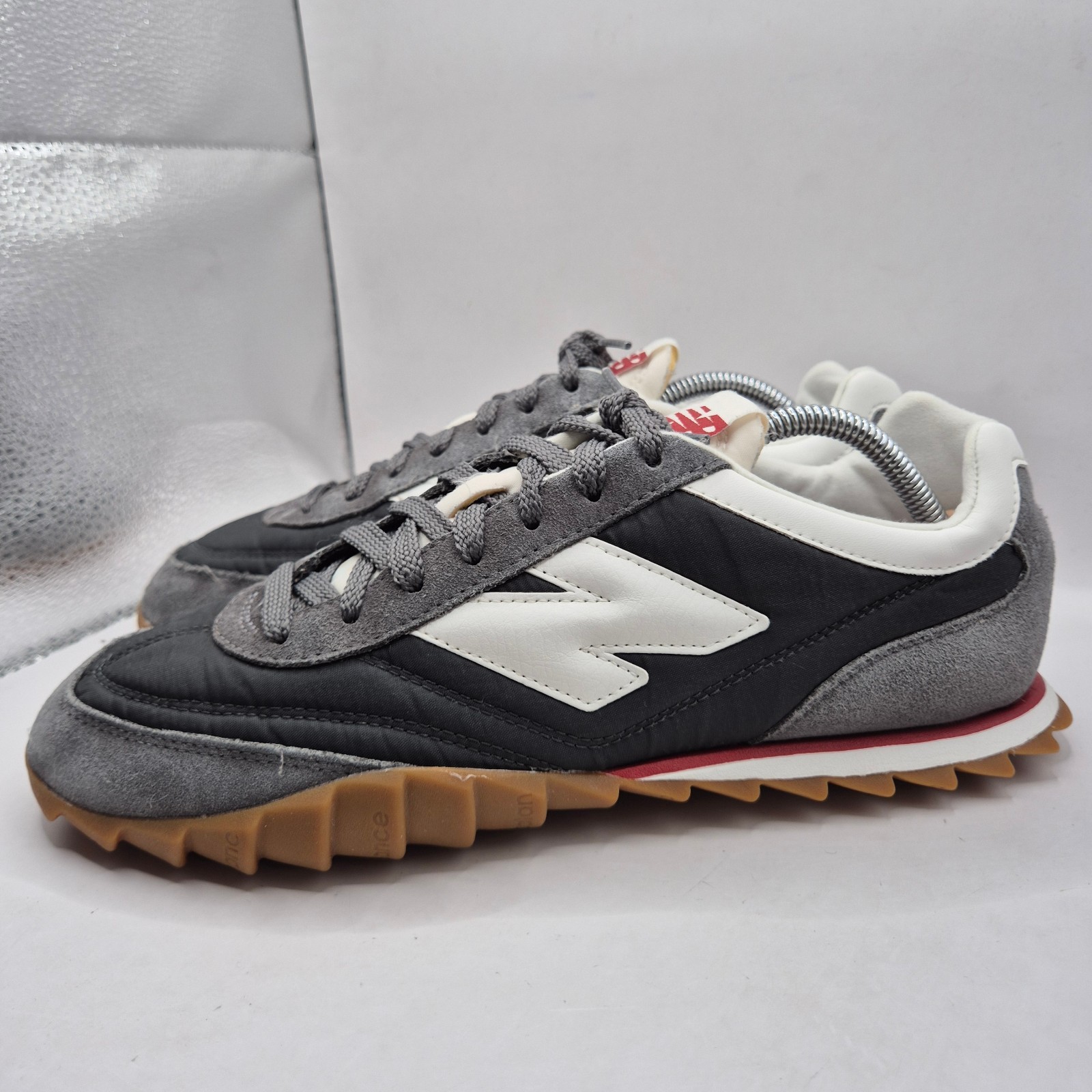 SAOLA New Balance RC30 Scarpe da Ginnastica Uomo UK 10.5 Castle Rock Crimson Gum Sole Casual Retrò