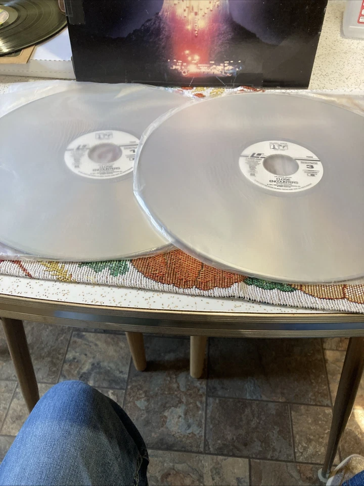 Close Encounters of the Third Kind (Laserdisc, Special Edition) - Image 2 of 3