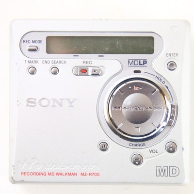 Tragbarer CD Player MD Minidisc Walkman Sony MZ-R700 Silber Gebraucht