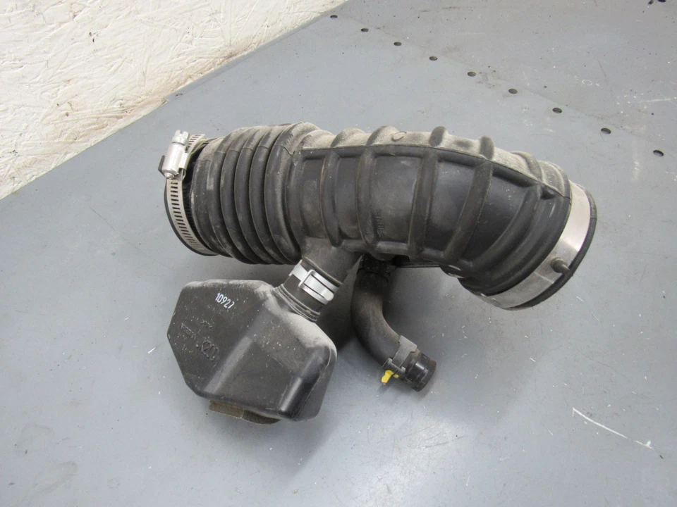 Tubo de manguera de conducto de admisión de aire conductor izquierdo Nissan 370Z 2009-2020 OEM Foto 4 de 4