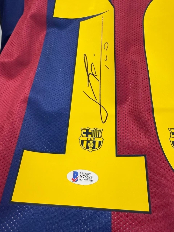 Jersey Messi BARCELONA UNICEF Signed Autographed Size L BAS Authentication - Image 2 of 4