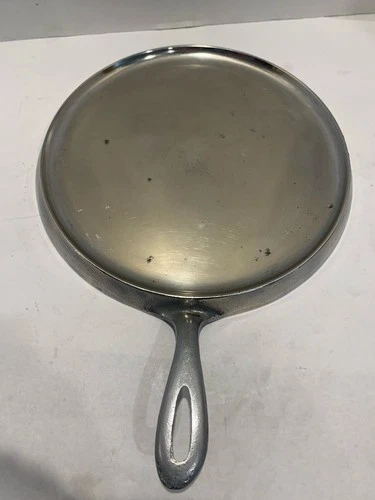 Vintage Refurbished Lodge Raised Molders Mark #9 Nickeled Cast Iron Griddle