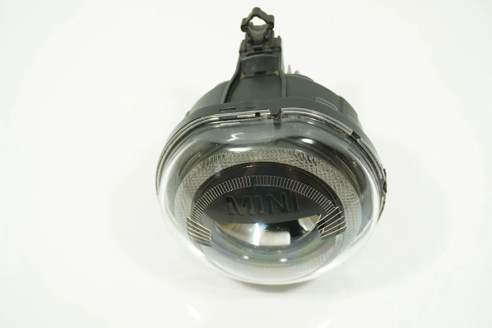 20-22 MINI COOPER COUNTRYMAN LED FOG LIGHT **DAMAGE** - Image 2 of 4