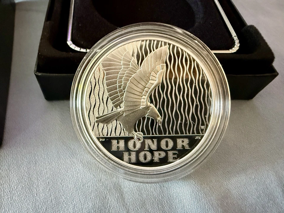 2011-W September 11 National Medal Proof Silver US Mint Commemorative W/COA, OGP - Image 3 of 4