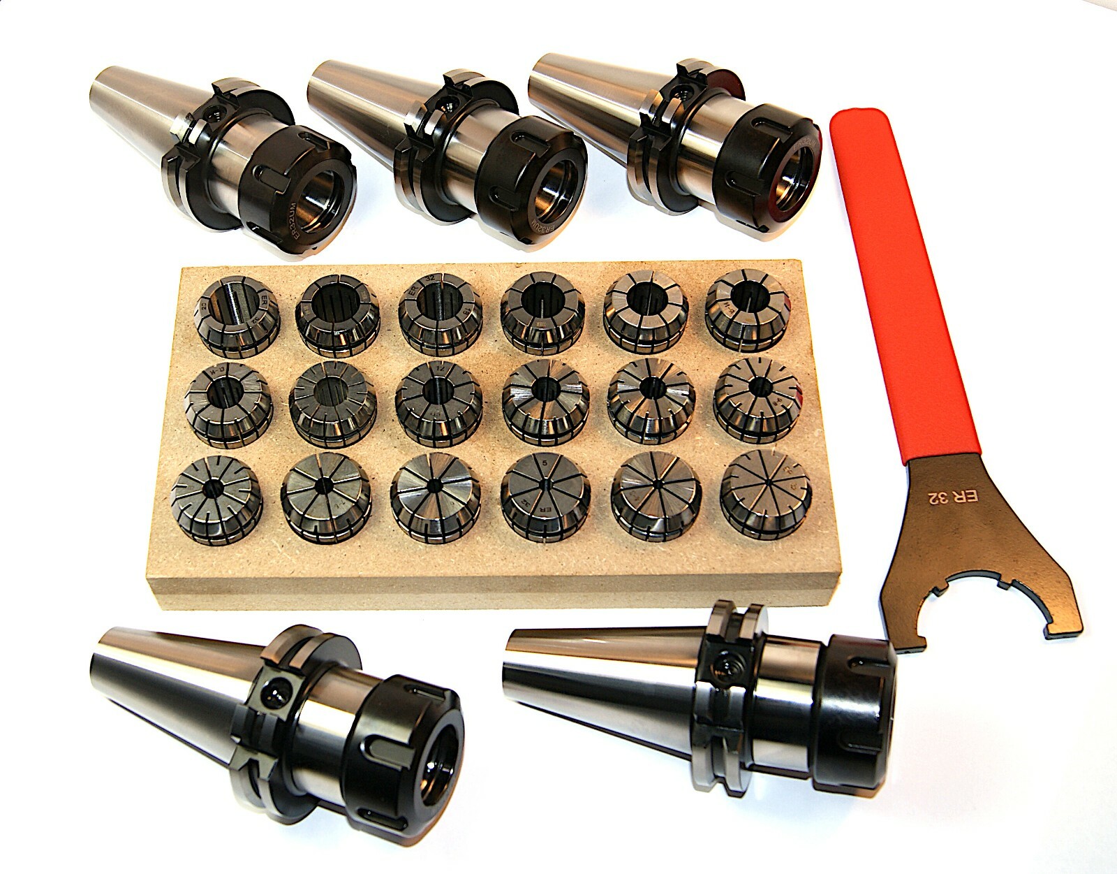 Spannzangenfutter SK40 M16 DIN2080 ER32 + 18-tlg. Spannzangen-Set Mit Schlüssel