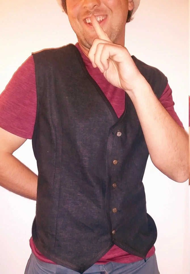 Chaleco de lino negro para hombre con botones vintage Foto 4 de 4