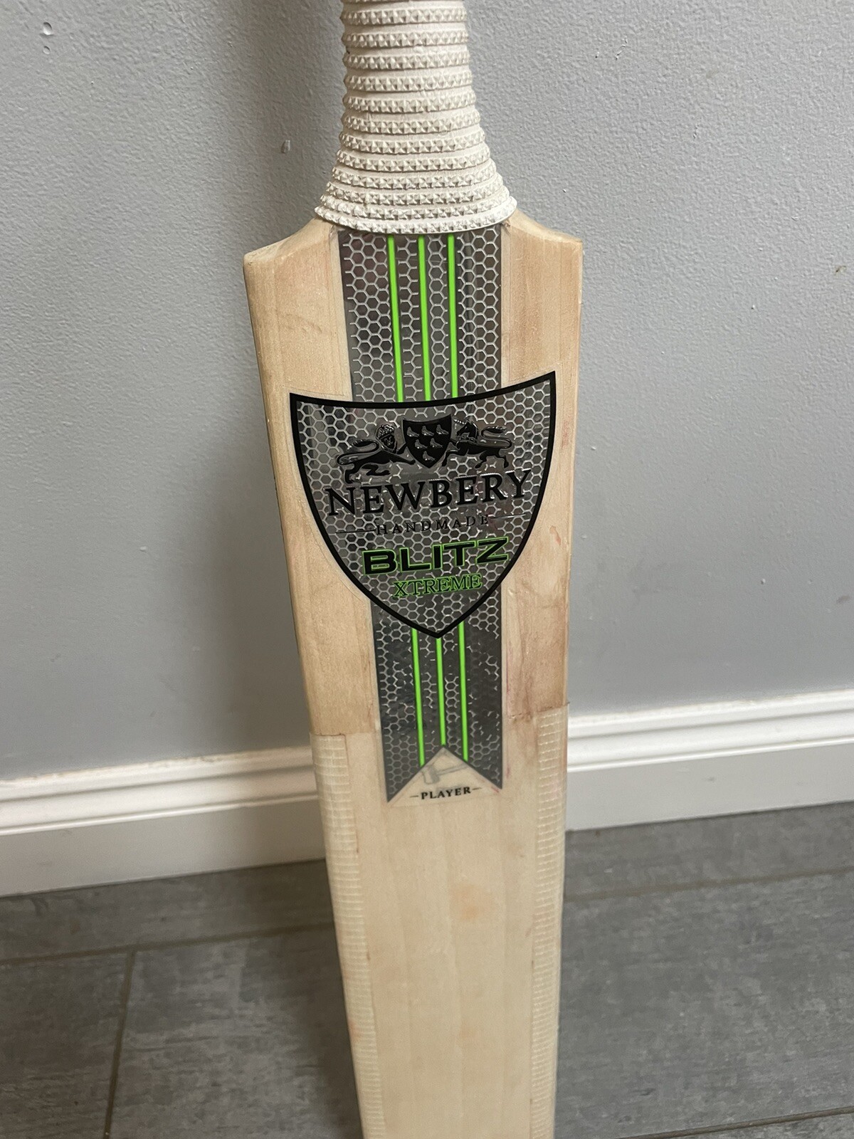 Newbery Junior Cricket Bat eBay