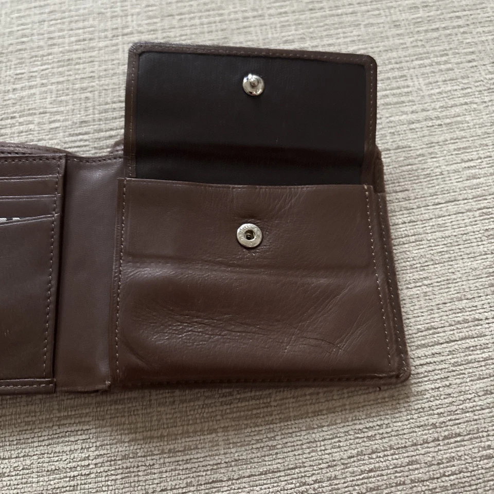 Cartera plegable de cuero auténtico BURBERRY negra Foto 3 de 4