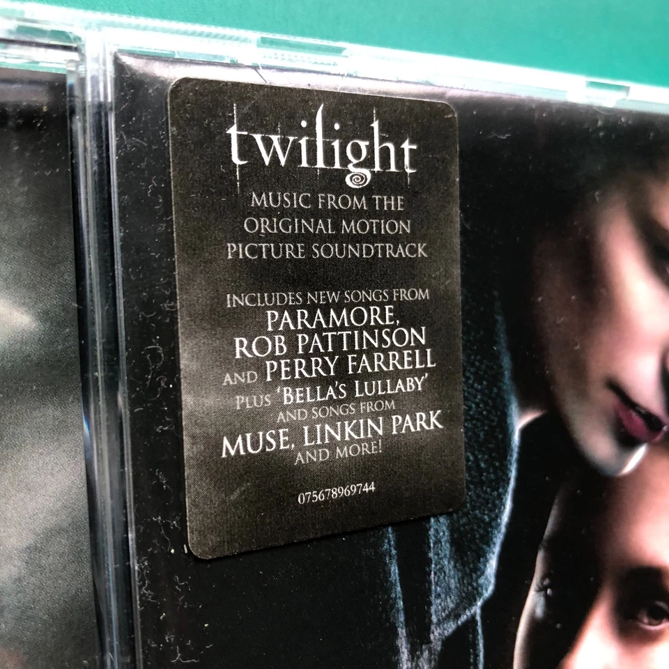 Carter Burwell TWILIGHT Film Soundtrack CD Muse Kristen Stewart Linkin Park VG+ - Image 4 of 4