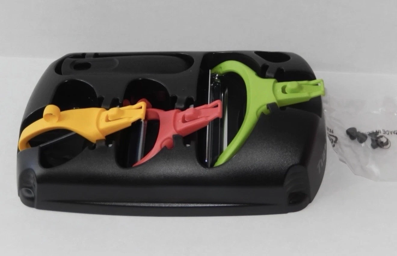 NEW TUPPERWARE CLICK SERIES SYSTEM 3 PEELERS HANDLES W/ BLACK STORAGE VEGETABLES