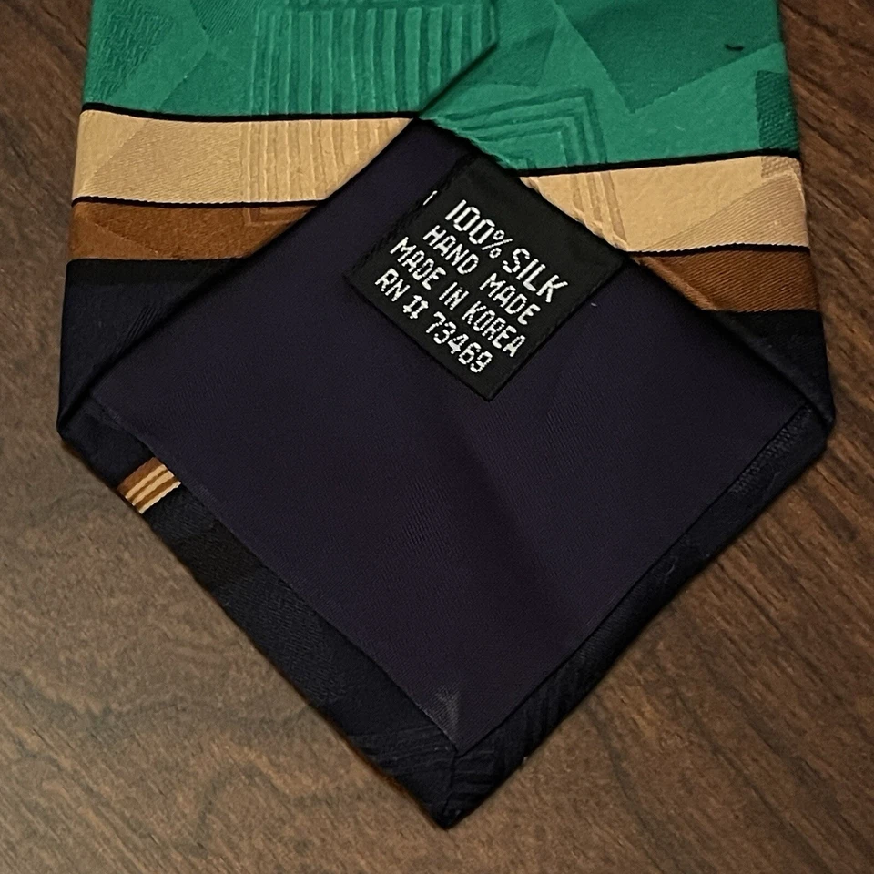 Винтажный мужской галстук 1995 Looney Tunes Mania сделано в Корее - Изображение 2 из 4