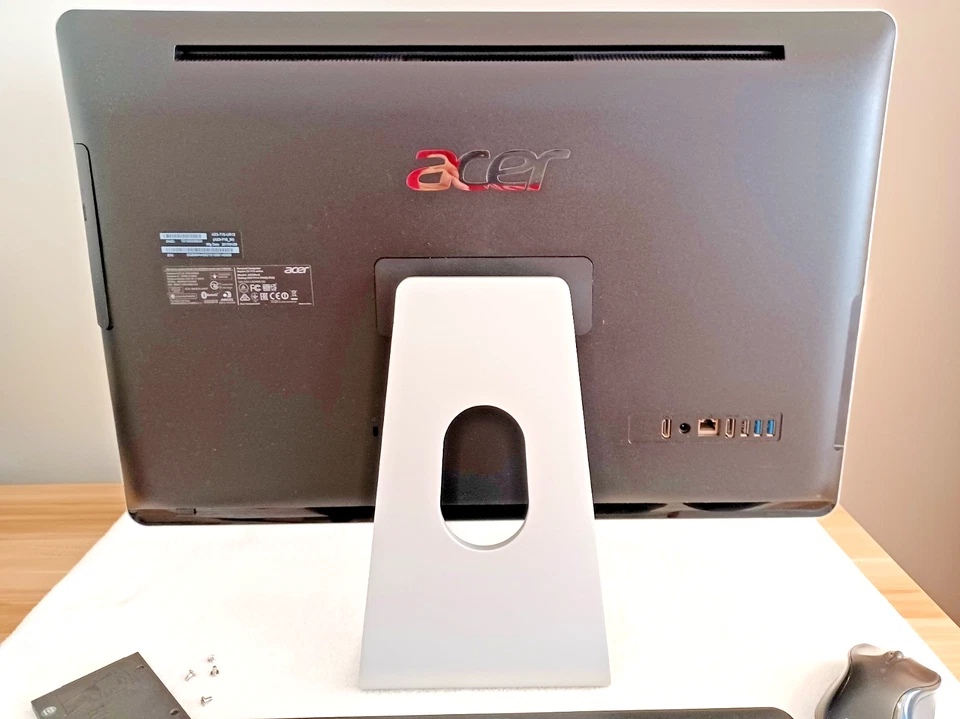 Acer Aspire Z3-715 All-In-One Desktop Computer 24", Parts - Image 4 of 4