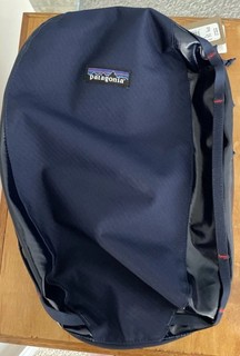 Large Navy Patagonia Black Hole Cube! Used But Still Has The Tag! Packing Cube