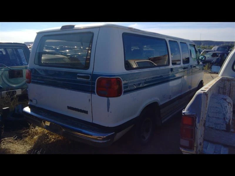 Used Front Right Door Glass Front fits: 1994 Dodge 250 VAN Front Right Grade A - Image 4 of 4