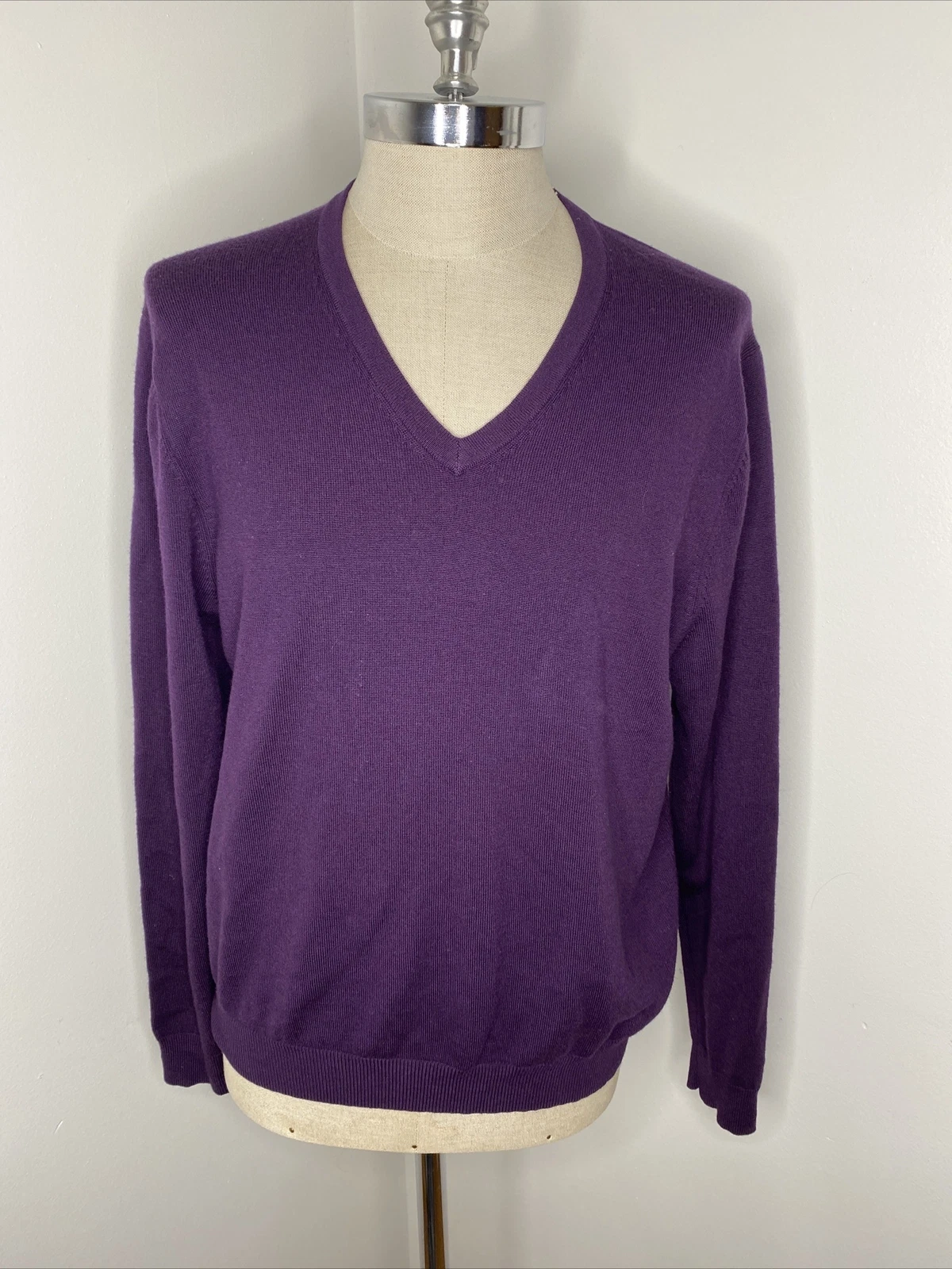 Brooks Brothers Mens ltalian Merino Wool Sweater Sz L Purple V Neck Pull Over