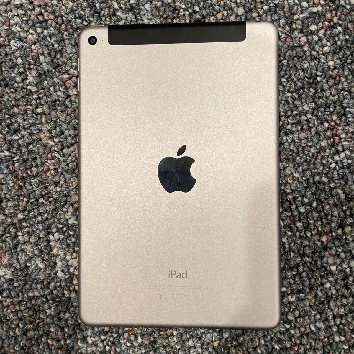 iPad Air 4th Gen (第4世代) シルバー 64GB Amazon.com: Apple iPad Air 4-64GB - WiFi - Silver (Renewed