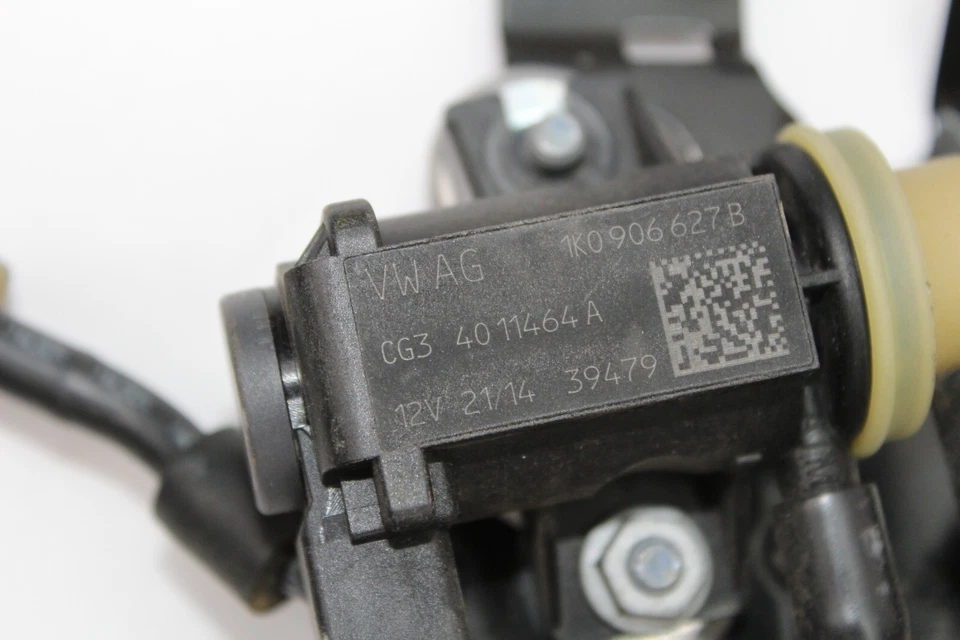 VW GOLF JETTA BEETLE AUDI A3 2015 2,0 L TDI válvula de vacío de presión de impulso solenoide Foto 2 de 4
