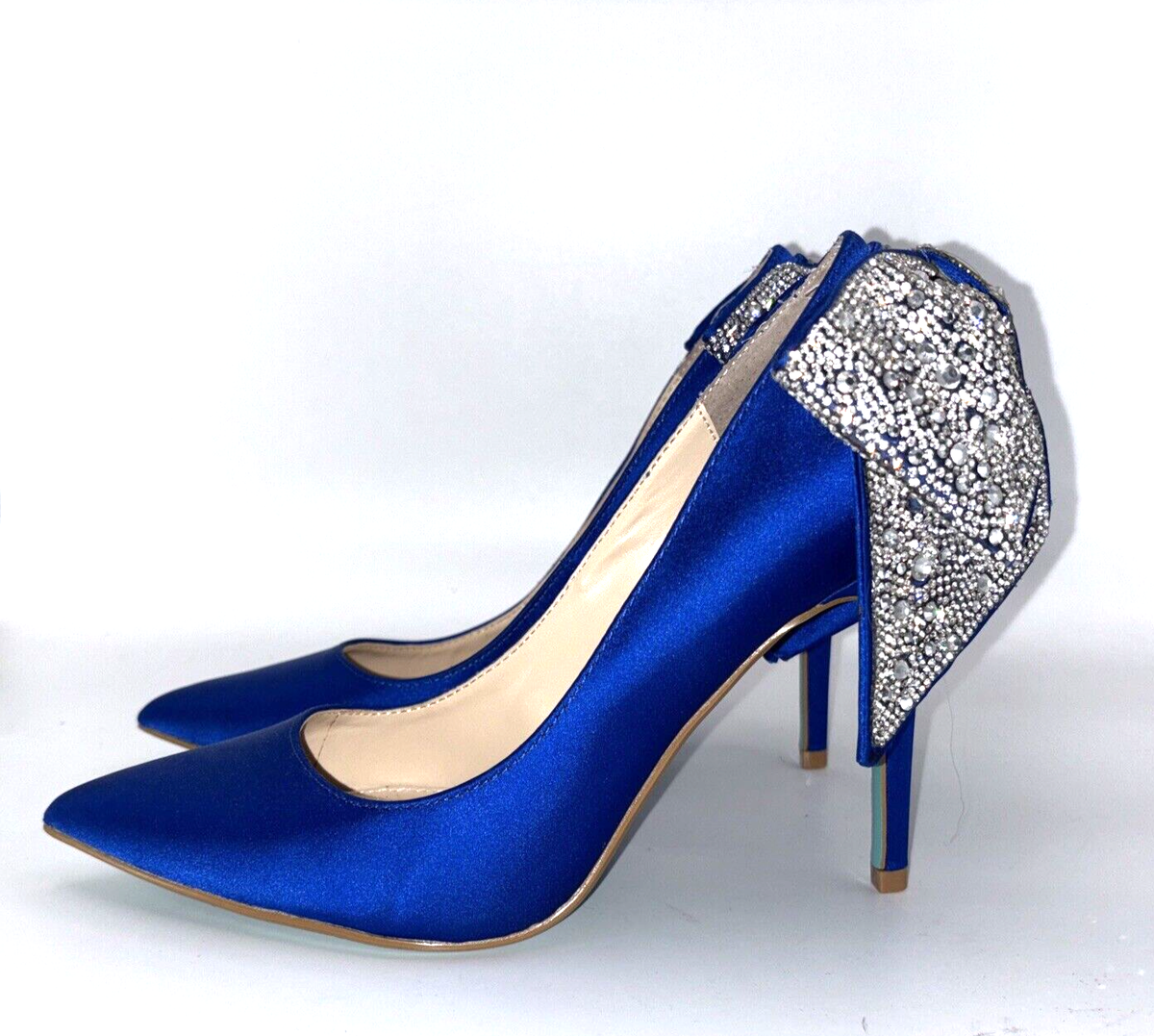 RARE Blue by Betsey Johnson Bryn Bow Blue Satin Rhinestone Pumps sz
