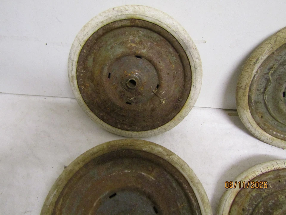 lot de 4 roues de voiture a pédales jouets anciens pédal car eureka morellet gué - Photo 3/4