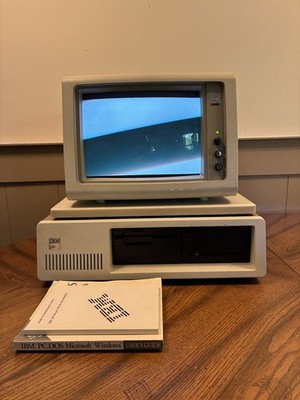 IBM Personal Computer XT With Monitor Model Number 5160 And 5153 Read Desc