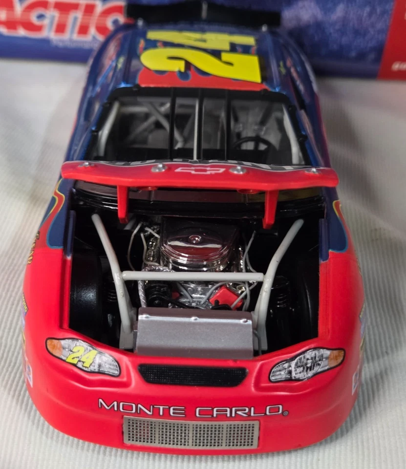 Jeff Gordon #24 DuPont Chevrolet 2001 Monte Carlo Stock 1/24 Action Ltd Ed 2001 - Image 3 of 4