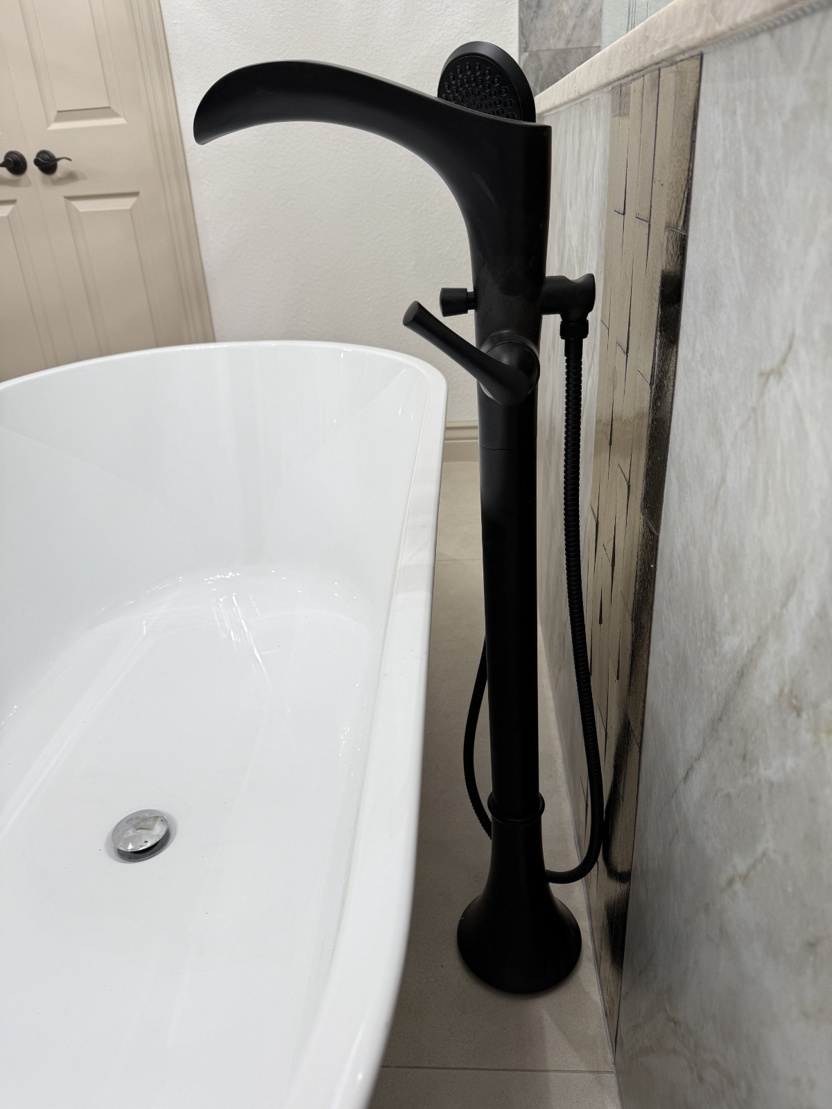 Pfister Verve Complete Master Bath Suite – 2 Shower + 2 Sink + Tub Filler NEW