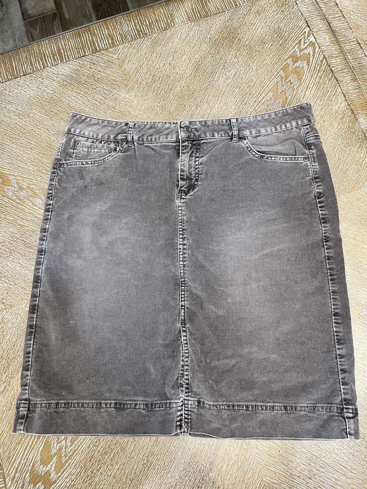 Picture 1 of 5