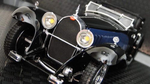 Bugatti Veyron Custom Built Concept Model 1 Hot Rod 12 Race Car 24 18 - Picture 9 of 12