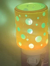 Discontinued NIB CIRCUS POP Yellow Scentsy Mini Wall Warmer