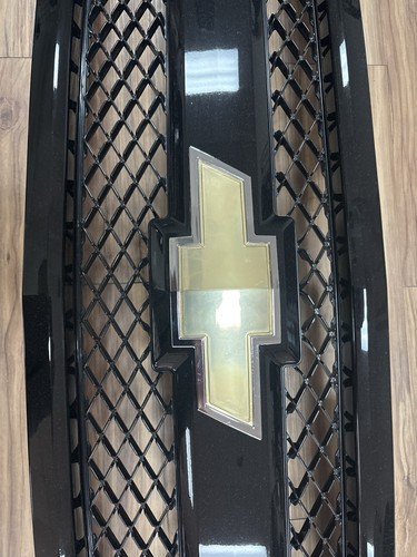 Front Bowtie Emblem Gold Chrome 2007-13 Silverado 1500 & 2007-2010 2500HD 3500HD - Picture 1 of 2