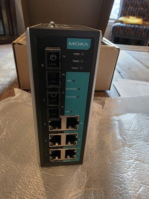 Moxa EDS-408A-MM-SC-T Managed Layer 2 DIN Rail 8-Port 100Mbps SC RS-232