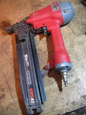 Senco SNS41 Air Stapler 7/16" Crown