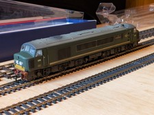 Bachmann 32-678DC (Was DS) Class 45 Renumbered D99 Professionally Weathered DCC