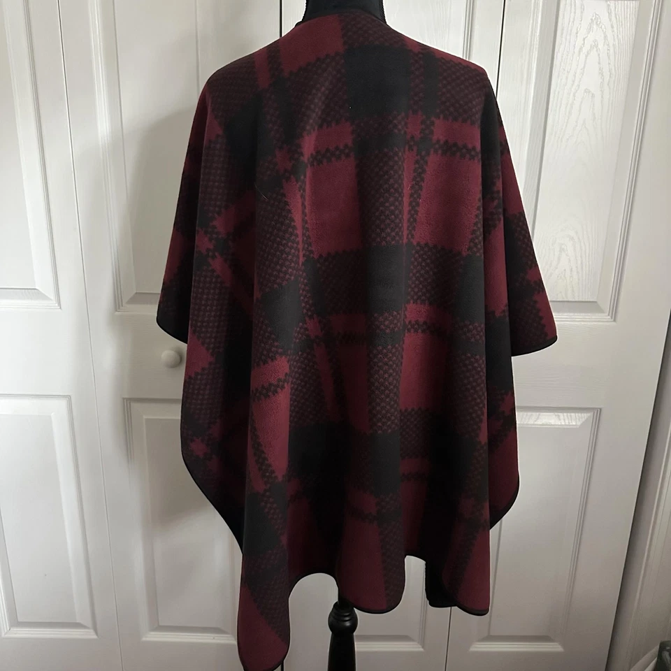 Poncho Ike Behar Mujer Talla Única Borgoña Negro Cuadros Ruana Capa Frontal Abierta Foto 2 de 4